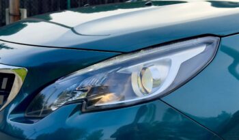 PEUGEOT 2008  | FWD (przód) | Manualna | 82 KM | Zielony full