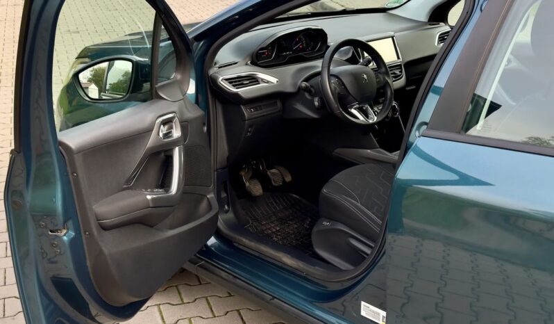 PEUGEOT 2008  | FWD (przód) | Manualna | 82 KM | Zielony full