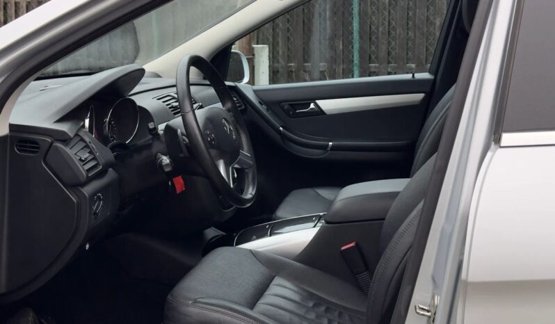 MERCEDES-BENZ Klasa R | 4×4 (stały) | Automatyczna | 190 KM | Srebrny full