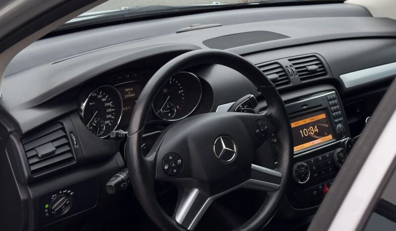 MERCEDES-BENZ Klasa R | 4×4 (stały) | Automatyczna | 190 KM | Srebrny full