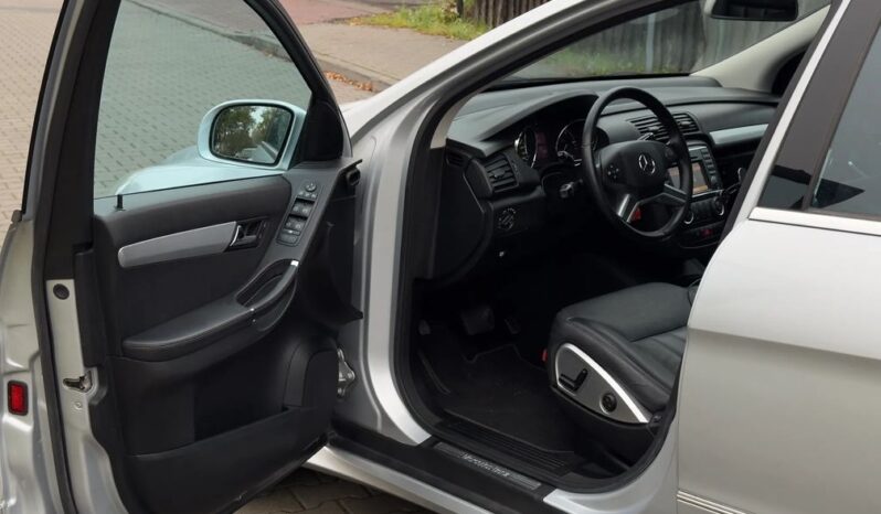 MERCEDES-BENZ Klasa R | 4×4 (stały) | Automatyczna | 190 KM | Srebrny full