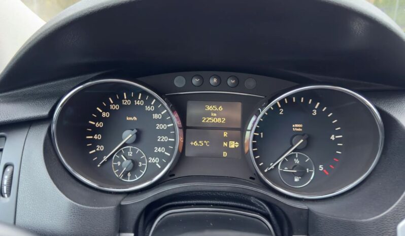 MERCEDES-BENZ Klasa R | 4×4 (stały) | Automatyczna | 190 KM | Srebrny full