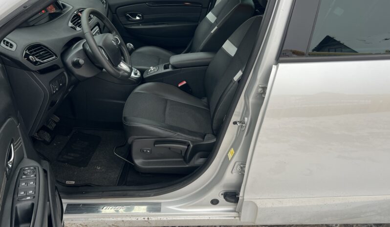 RENAULT Grand Scenic  | FWD (przód) | Manualna | 160 KM | Srebrny full