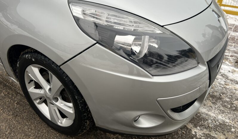 RENAULT Grand Scenic  | FWD (przód) | Manualna | 160 KM | Srebrny full