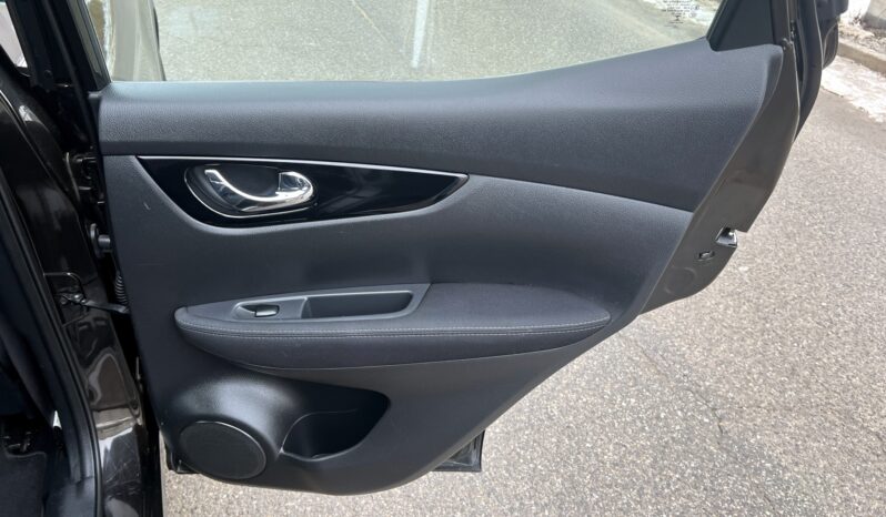 NISSAN Qashqai  | FWD (przód) | Manualna | 163 KM | Czarny full