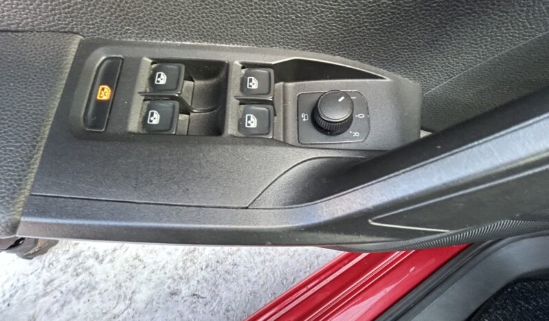 SEAT Ibiza  | FWD (przód) | Manualna | 95 KM | Czerwony full