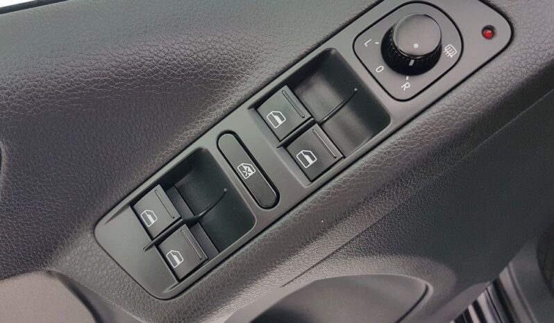 VOLKSWAGEN Tiguan  | FWD (przód) | Manualna | 140 KM | Czarny full