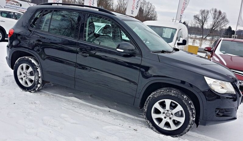 VOLKSWAGEN Tiguan  | FWD (przód) | Manualna | 140 KM | Czarny full