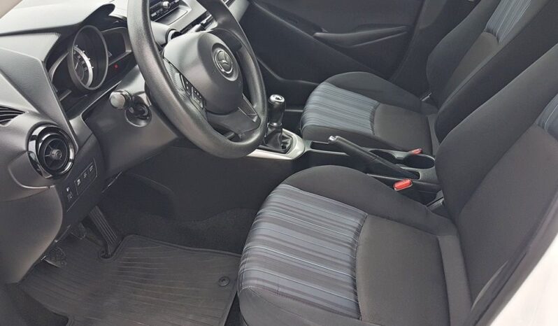 MAZDA 2 | FWD (przód) | Manualna | 75 KM | Biały full