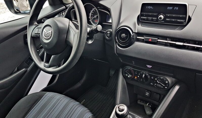 MAZDA 2 | FWD (przód) | Manualna | 75 KM | Biały full