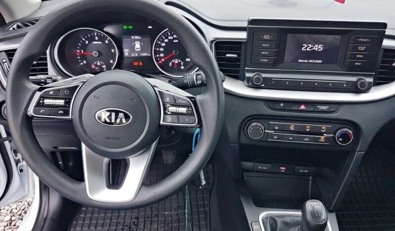 KIA Ceed  | FWD (przód) | Manualna | 135 KM | Biały full