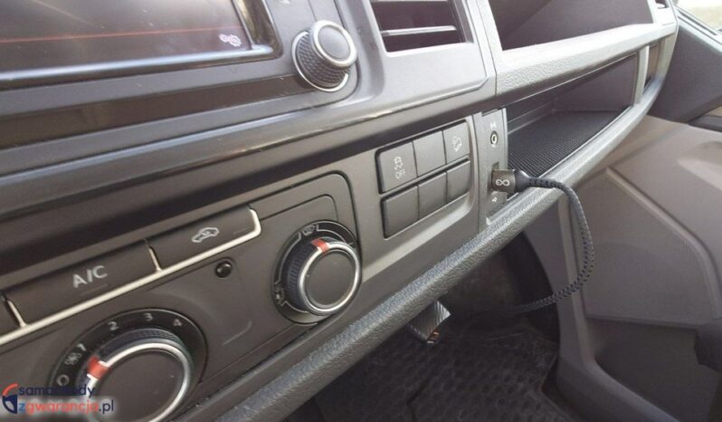 VOLKSWAGEN Transporter | 4×4 (doł. automatycznie) | Automatyczna | 150 KM | Biały full