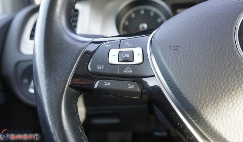 VOLKSWAGEN Golf  | FWD (przód) | Manualna | 125 KM | Biały full