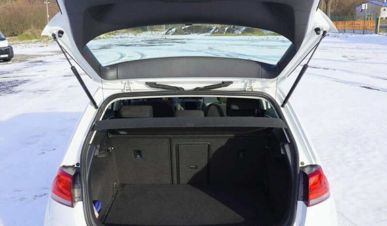 VOLKSWAGEN Golf  | FWD (przód) | Manualna | 125 KM | Biały full