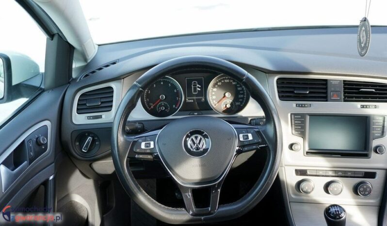 VOLKSWAGEN Golf  | FWD (przód) | Manualna | 125 KM | Biały full