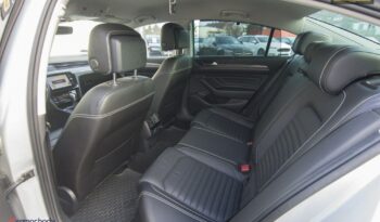 VOLKSWAGEN Passat  | 4×4 (doł. automatycznie) | Automatyczna | 272 KM | Srebrny full