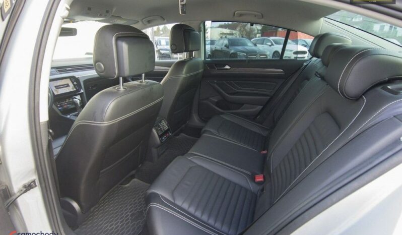 VOLKSWAGEN Passat  | 4×4 (doł. automatycznie) | Automatyczna | 272 KM | Srebrny full