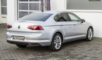 VOLKSWAGEN Passat  | 4×4 (doł. automatycznie) | Automatyczna | 272 KM | Srebrny full