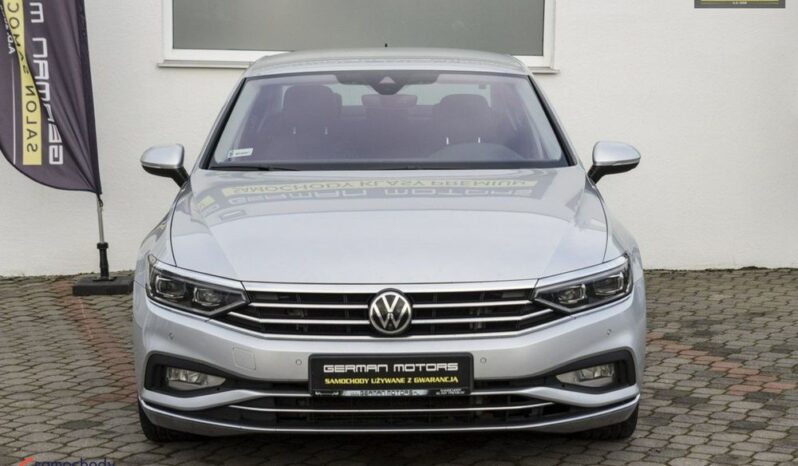 VOLKSWAGEN Passat  | 4×4 (doł. automatycznie) | Automatyczna | 272 KM | Srebrny full