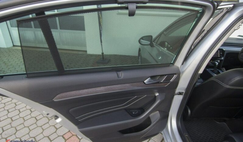 VOLKSWAGEN Passat  | 4×4 (doł. automatycznie) | Automatyczna | 272 KM | Srebrny full