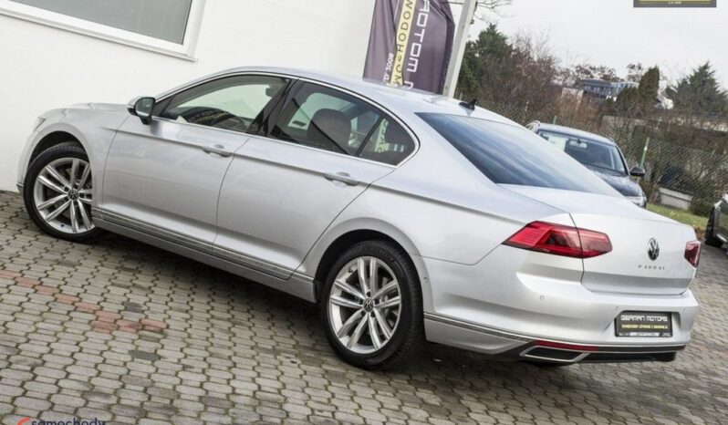 VOLKSWAGEN Passat  | 4×4 (doł. automatycznie) | Automatyczna | 272 KM | Srebrny full