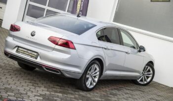 VOLKSWAGEN Passat  | 4×4 (doł. automatycznie) | Automatyczna | 272 KM | Srebrny full