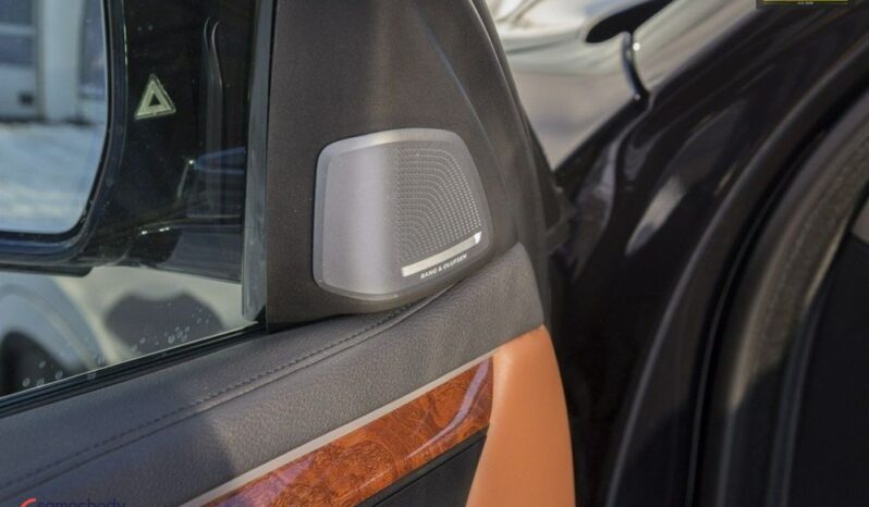 BMW X6  | 4×4 (stały) | Automatyczna | 381 KM | Czarny full