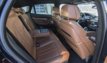 BMW X6  | 4×4 (stały) | Automatyczna | 381 KM | Czarny full