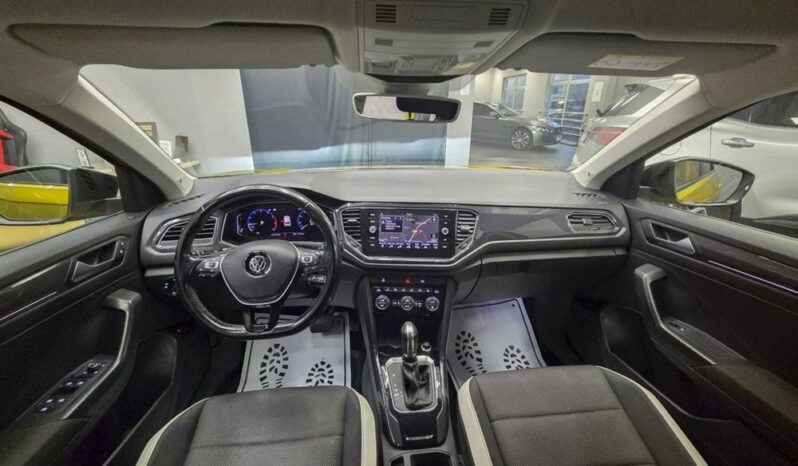 VOLKSWAGEN T-Roc  | FWD (przód) | Automatyczna | 150 KM | Złoty full