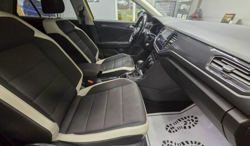 VOLKSWAGEN T-Roc  | FWD (przód) | Automatyczna | 150 KM | Złoty full