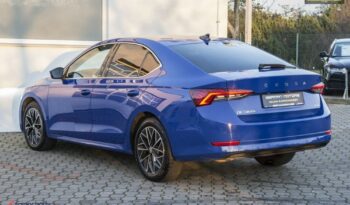 SKODA Octavia  | FWD (przód) | Automatyczna | 150 KM | Niebieski full