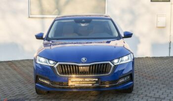SKODA Octavia  | FWD (przód) | Automatyczna | 150 KM | Niebieski full