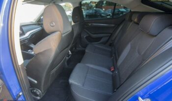 SKODA Octavia  | FWD (przód) | Automatyczna | 150 KM | Niebieski full