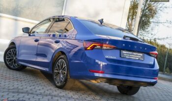 SKODA Octavia  | FWD (przód) | Automatyczna | 150 KM | Niebieski full