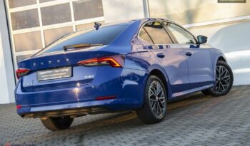 SKODA Octavia  | FWD (przód) | Automatyczna | 150 KM | Niebieski full