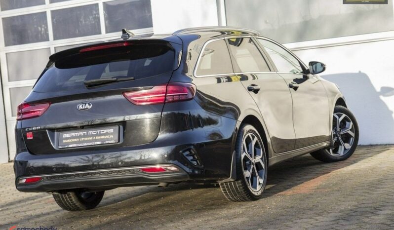 KIA Ceed  | FWD (przód) | Automatyczna | 150 KM | Czarny full