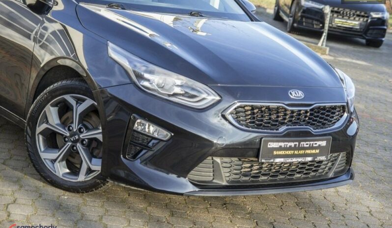 KIA Ceed  | FWD (przód) | Automatyczna | 150 KM | Czarny full