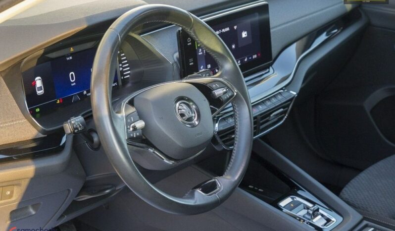SKODA Octavia  | FWD (przód) | Automatyczna | 150 KM | Szary full