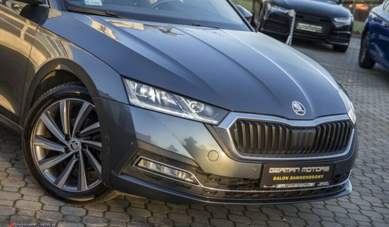 SKODA Octavia  | FWD (przód) | Automatyczna | 150 KM | Szary full