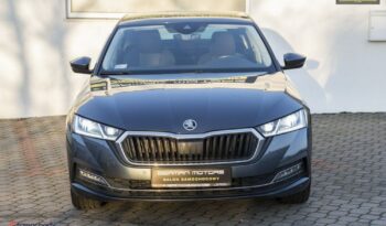 SKODA Octavia  | FWD (przód) | Automatyczna | 150 KM | Szary full