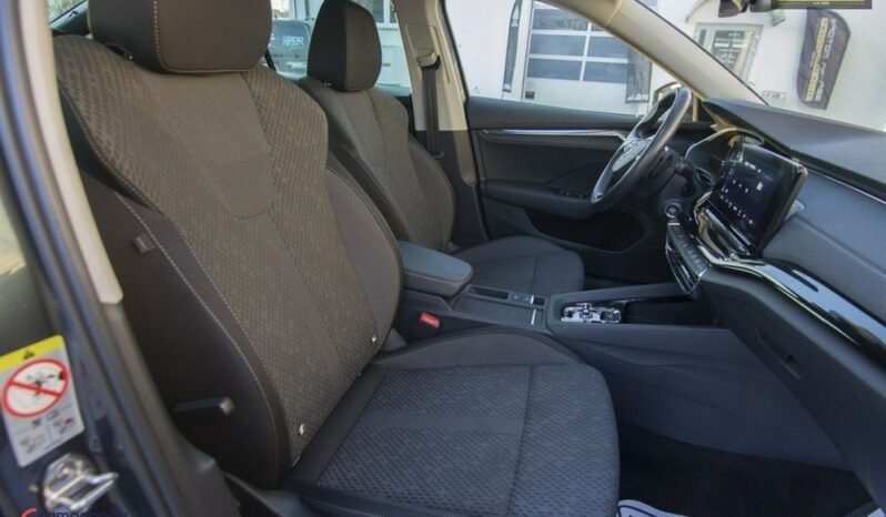 SKODA Octavia  | FWD (przód) | Automatyczna | 150 KM | Szary full