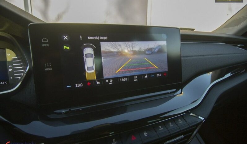 SKODA Octavia  | FWD (przód) | Automatyczna | 150 KM | Szary full