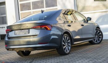SKODA Octavia  | FWD (przód) | Automatyczna | 150 KM | Szary full