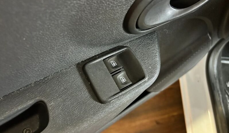 DACIA Dokker  | FWD (przód) | Manualna | 102 KM | Biały full