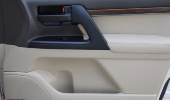 TOYOTA Land Cruiser | 4×4 (stały) | Automatyczna | 318 KM | Biały full