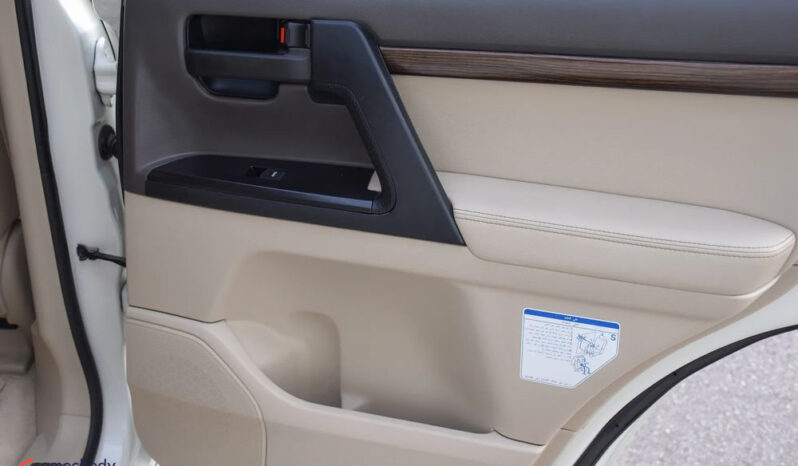 TOYOTA Land Cruiser | 4×4 (stały) | Automatyczna | 318 KM | Biały full