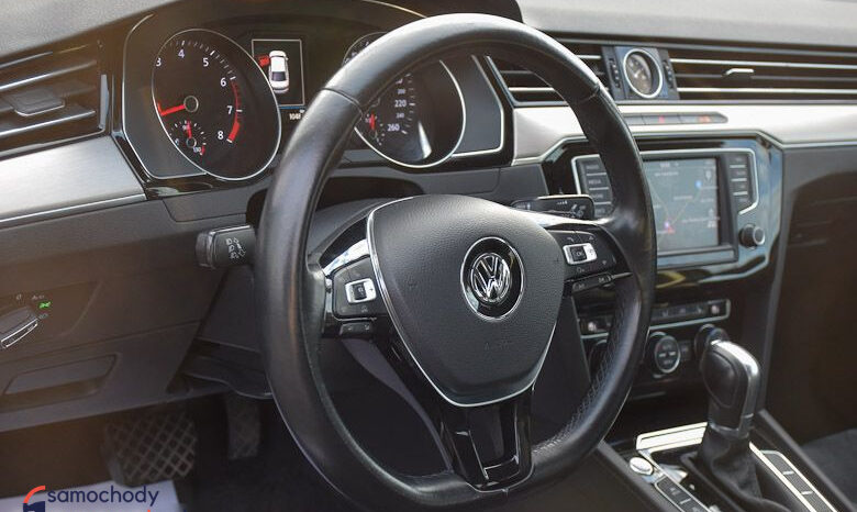 VOLKSWAGEN Passat  | FWD (przód) | Automatyczna | 180 KM | Brązowy full