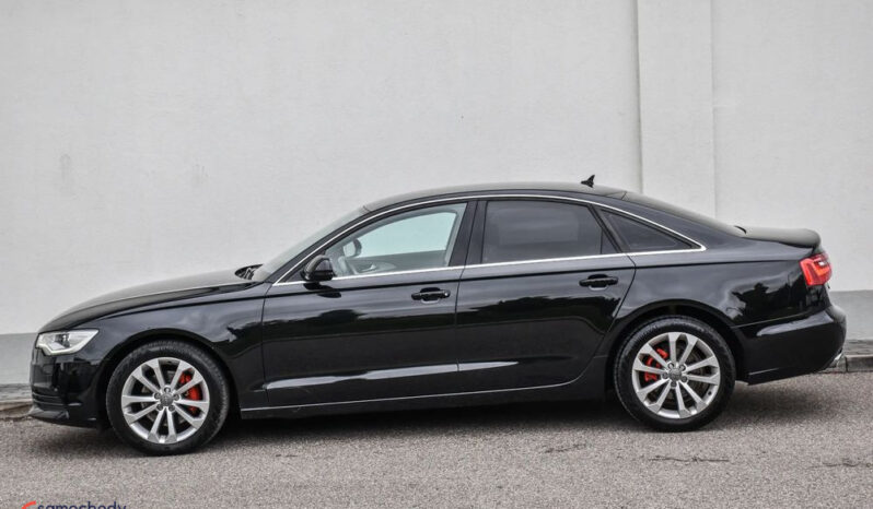 AUDI A6  | 4×4 (stały) | Automatyczna | 204 KM | Czarny full