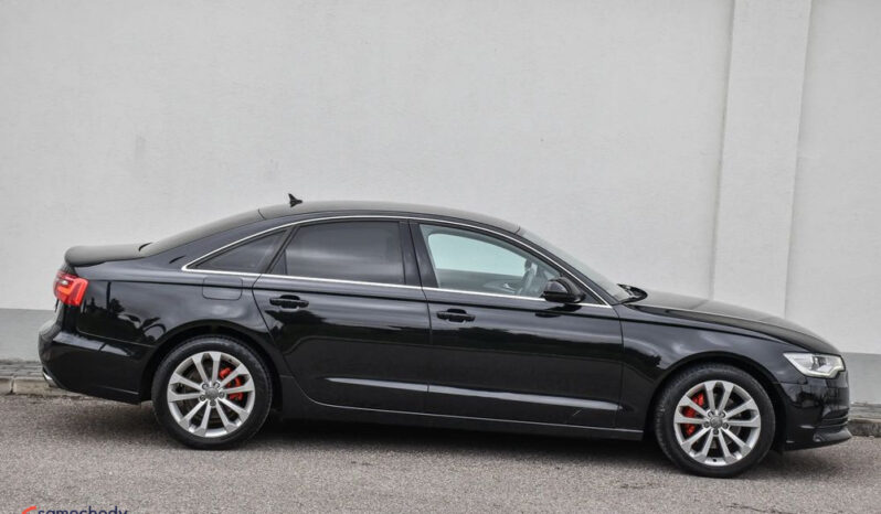 AUDI A6  | 4×4 (stały) | Automatyczna | 204 KM | Czarny full