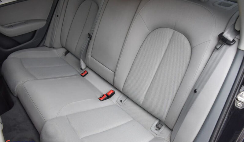 AUDI A6  | 4×4 (stały) | Automatyczna | 204 KM | Czarny full